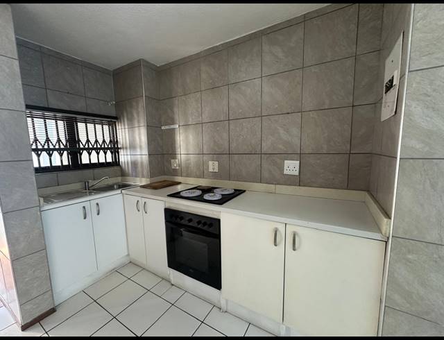 2 BEDROOM APARTMENT FOR SALE IN BLUFF